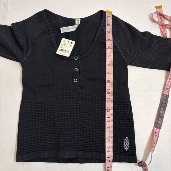 FREE PEOPLE MOVEMENT BAIL OUT LONG SLEEVE LAYER NEW with tags Size XS/S Black - Picture 13 of 13